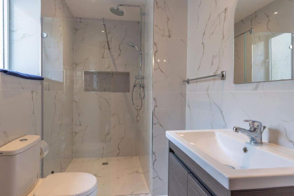 Spacious 4-Bedrooms Townhouse In Tas-슬리에마 외부 사진
