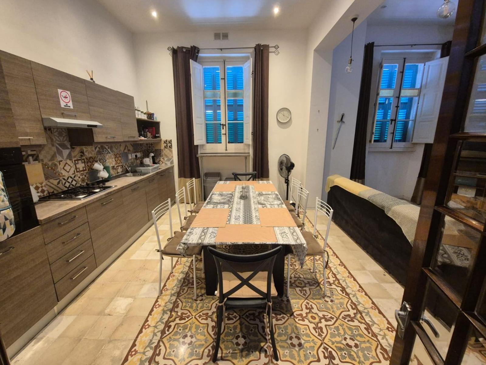 Spacious 4-Bedrooms Townhouse In Tas-슬리에마 외부 사진