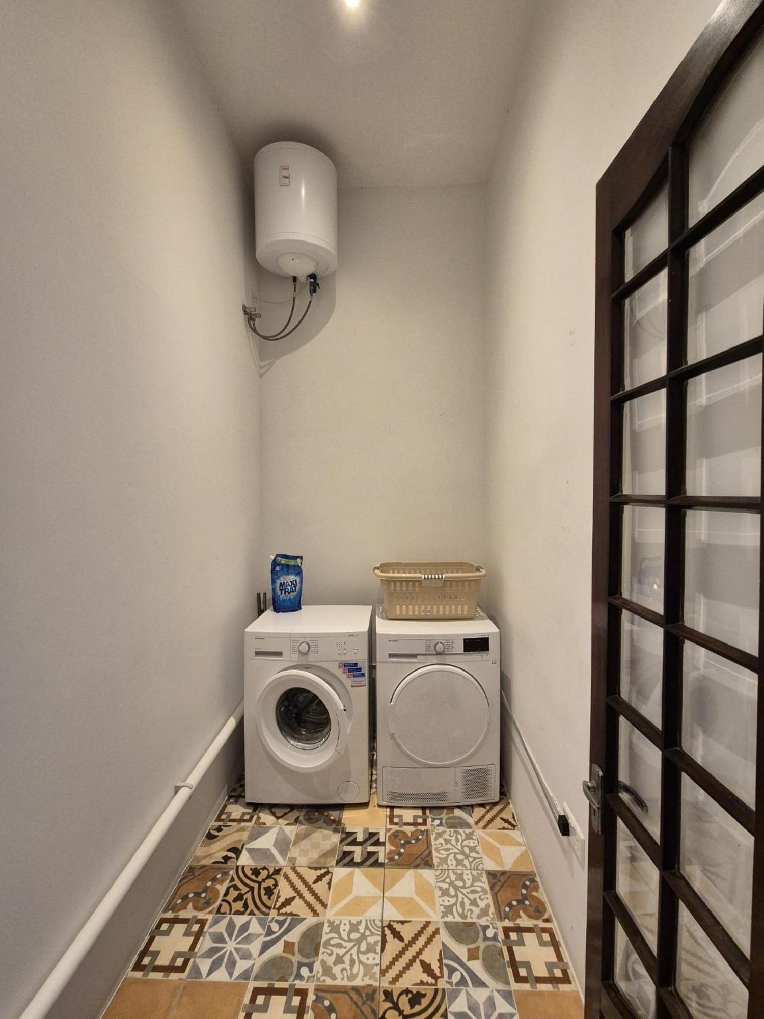 Spacious 4-Bedrooms Townhouse In Tas-슬리에마 외부 사진